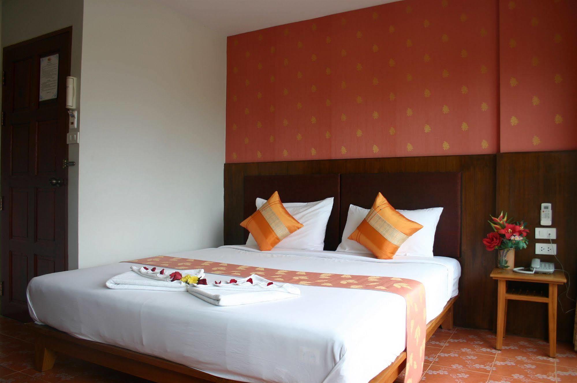 Good Nice 2 Guesthouse Patong Εξωτερικό φωτογραφία